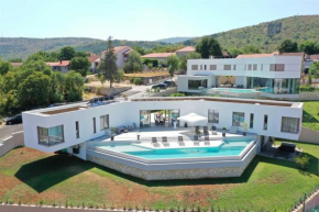Vacay Luxury Villa Blue with sauna
